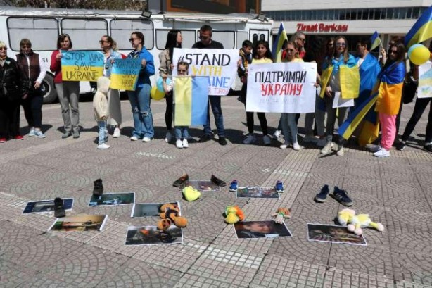 Foto - Ukraynalılar gözyaşlarıyla Samsun'dan dünyaya seslendi
