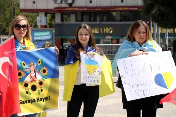 Foto - Ukraynalılar gözyaşlarıyla Samsun'dan dünyaya seslendi