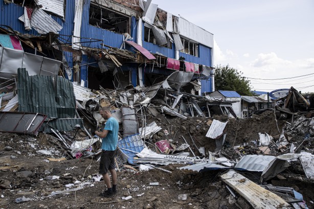 Foto - Ukrayna'nın Donetsk bölgesinde Rus hava saldırıları arttı