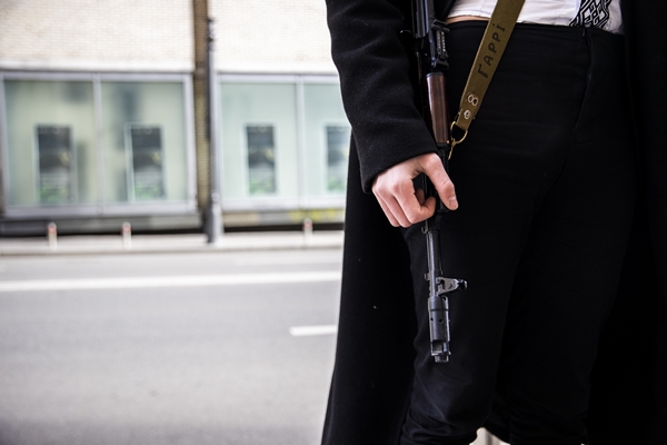 Foto - Ukrayna'nın en genç vekili silahlanıp Kiev sokaklarına indi