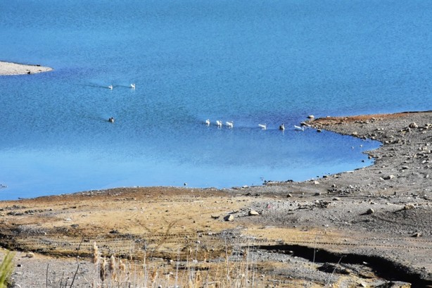 Foto - Ula Göleti'nde su seviyesinde düşüş