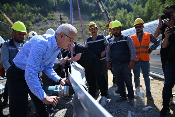 Foto - Ulaştırma Bakanı tarih verdi Bolu Dağı Tüneli’nde sona doğru