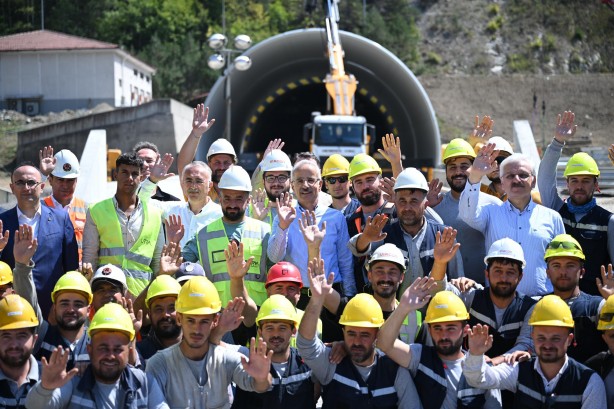 Foto - Ulaştırma Bakanı tarih verdi Bolu Dağı Tüneli’nde sona doğru