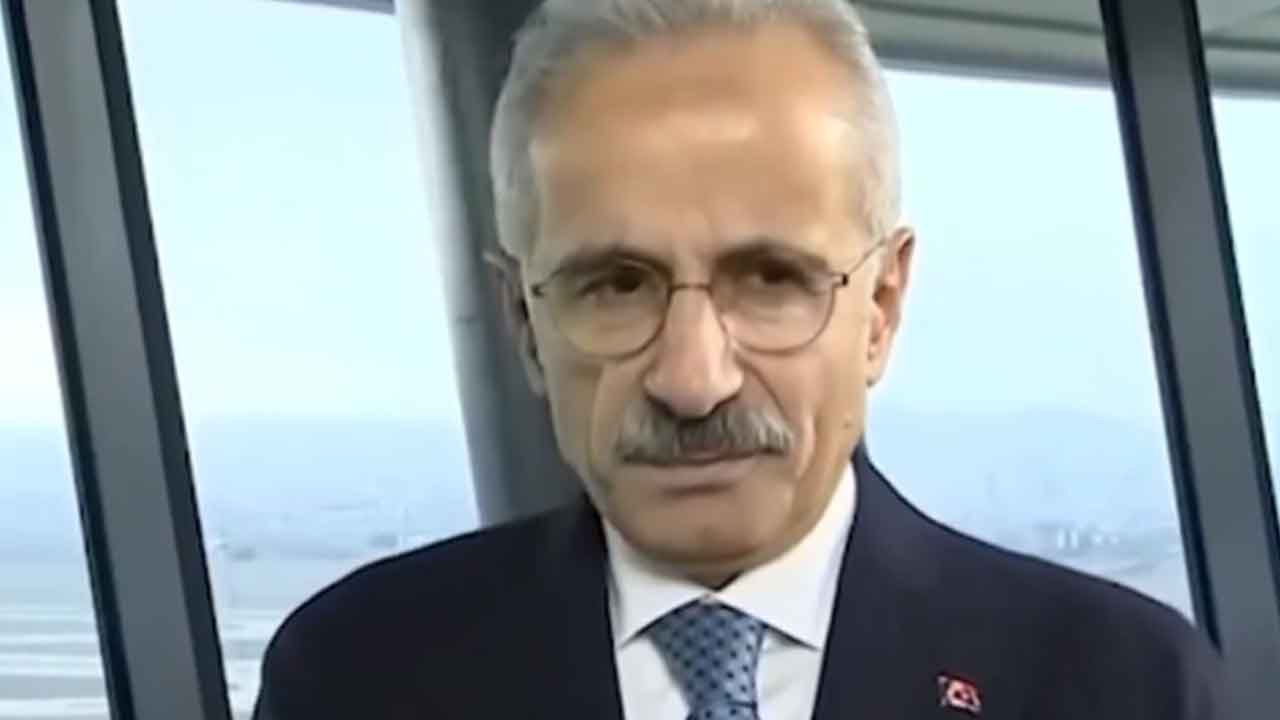 Ulaştırma ve Altyapı Bakanı Abdulkadir Uraloğlu korkuttu! Canlı yayında müsaade istedi