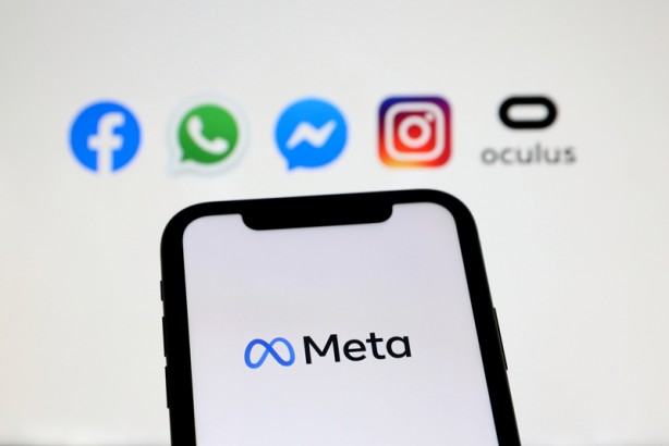 Foto - Ulaştırma ve Altyapı Bakanlığı açıklama yaptı! Facebook ve Instagram'a ne oldu?