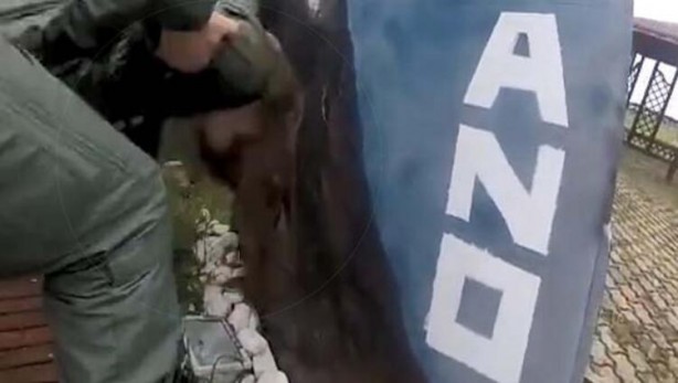 Foto - Ülke ayağa kalktı! Ordudaki kadın pilotun görüntüleri depreme neden oldu