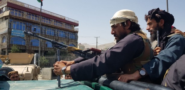 Foto - Ülke fena halde karıştı! Taliban'dan flaş talimat