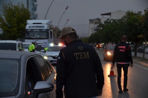 Foto - Ülke genelinde 'Huzurlu Sokaklar ve Terör Suçları Uygulaması'