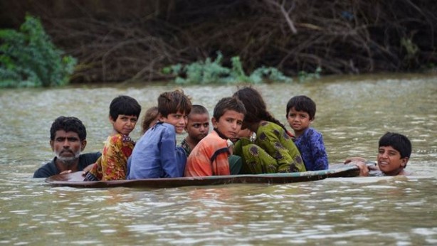 Foto - Ülke tarihinin en büyük sel felaketi! Türkiye Pakistan için seferber oldu