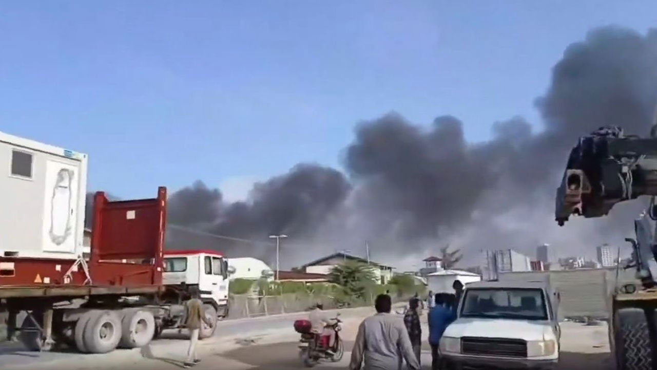 Foto - Ülkede işler rayından çıkınca Türk savaş helikopterleri de bölgeye gitmişti: Şok eden haber geldi