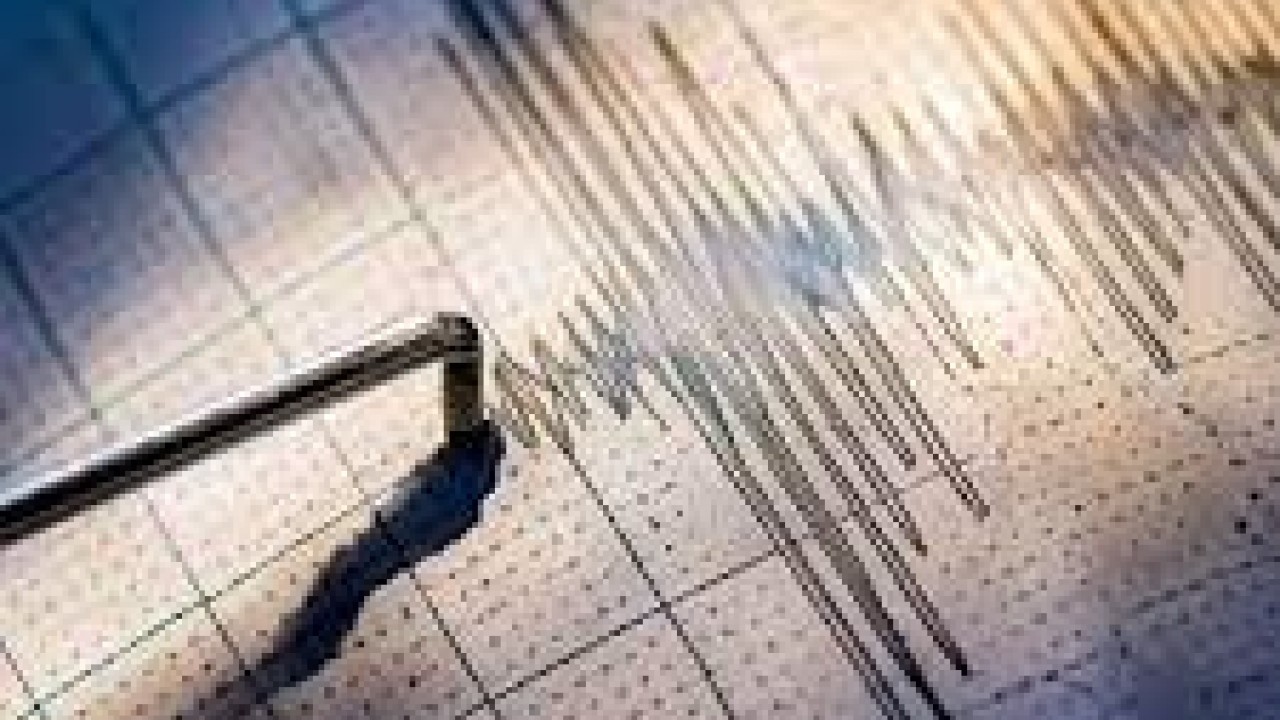 Foto - Ülkede korkutan saatler! Bir saat içinde 5 ila 6,2 arasında 3 deprem oldu