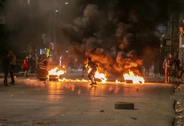 Foto - Ülkede protestolar şiddetlendi... Yeni bir Arap Baharı kapıda mı?