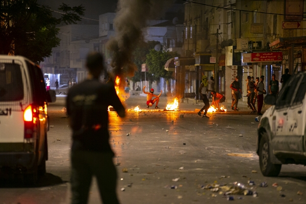 Foto - Ülkede protestolar şiddetlendi... Yeni bir Arap Baharı kapıda mı?