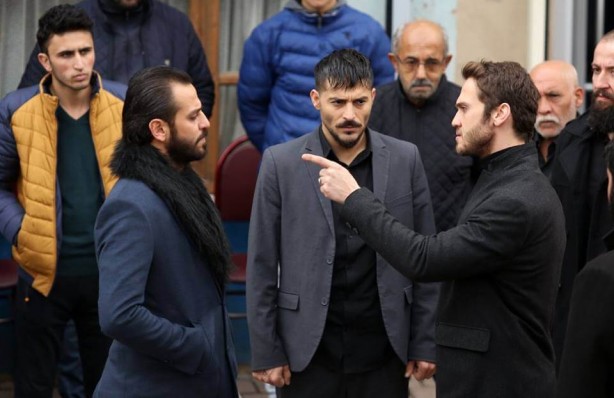 Foto - Ülkede yayınlanmaya başlamıştı! Afganistan'da Çukur dizisine tepki