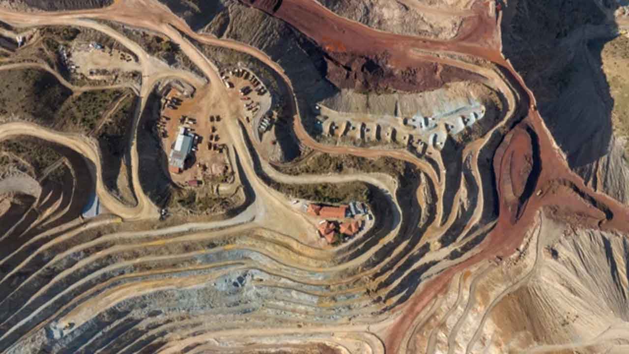 Ülkedeki nadir toprak elementine çökecekler: 2,8 milyar dolara satın aldılar