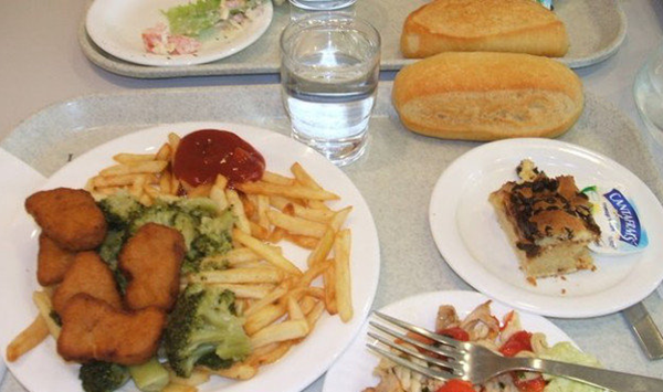 Foto - Ülkelere göre çocukların öğle yemekleri 