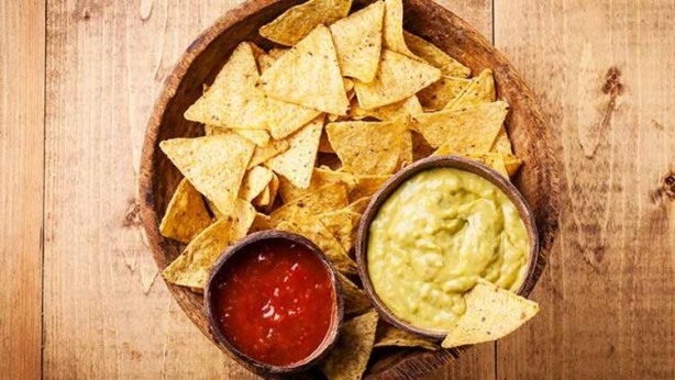 Foto - CİPS- Kanada ve Avrupa’da yasaklanmıştır. Tamamen doymuş yağ ile beslenen bu gıda kalp krizini tetiklemeye yardımcıdır.