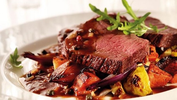 Foto - RACTOPAMİNE İLE HAZIRLANAN ET-Dana, sığır ve hindi eti genellikle ractopamin denilen hayvan yemine eklenen katkı maddesi ile üretilir. Bu etler Avrupa ülkeleri, Çin ve Rusya dahil 160 ülkede yasaktır.