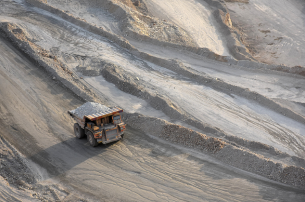 Foto - Ülkelerinde dev maden yatakları var! Resmen fışkırıyor... Komşu Türkiye'ye beklenmedik teklifi yaptı