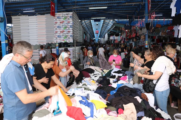 Foto - 'Ülkemiz pahalı' diyerek Edirne'ye akın ettiler