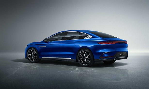 Foto - Ülkemize yüzde 10 ÖTV dilimiyle girecek olan BYD ATTO 3 "Yılın Elektrikli Otomobili" seçildi