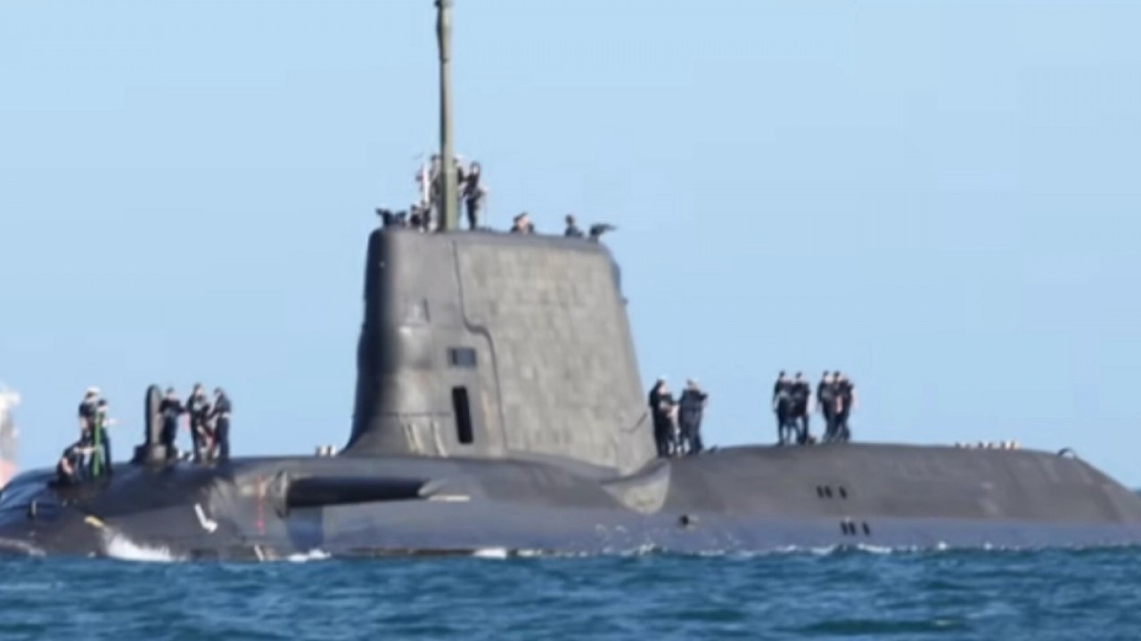 Ülkenin denizaltı kuvvetlerinde skandal! Görev başında yakalandılar