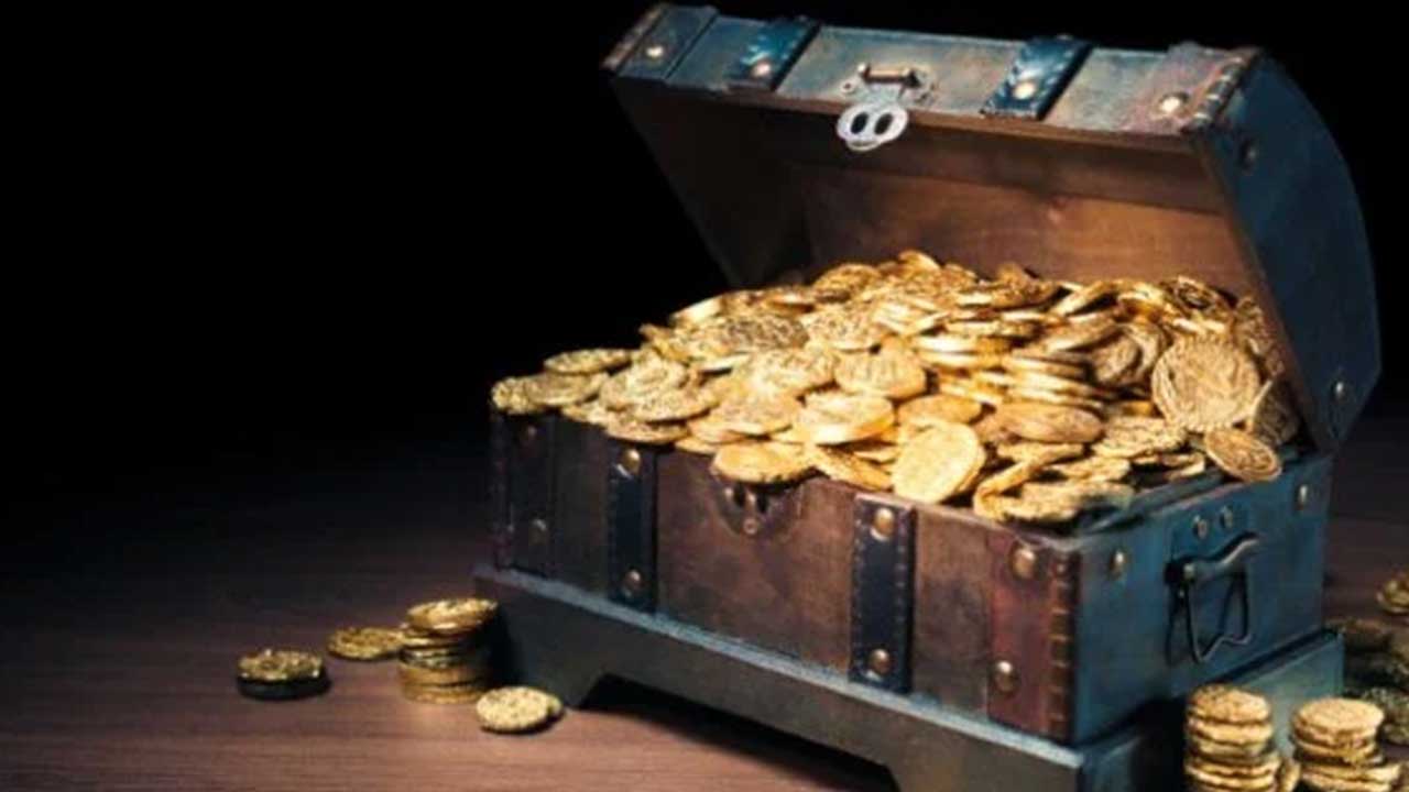 Foto - Ülkenin farklı noktalarına 5 farklı hazine sakladı! Toprağa gömdü! Bulan zengin olacak