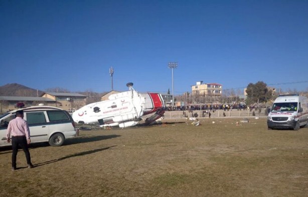 Ülkenin Spor Bakanı'nı taşıyordu! Komşu'da helikopter düştü