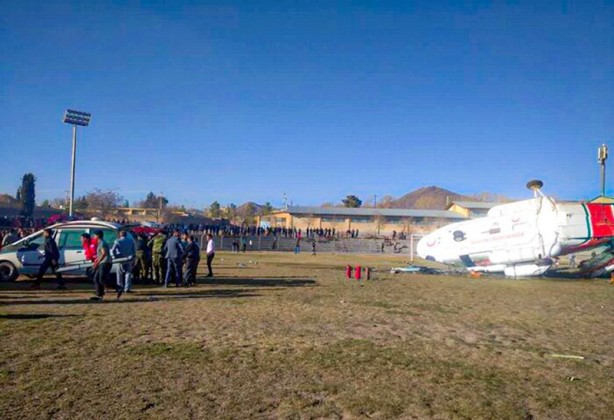 Foto - Ülkenin Spor Bakanı'nı taşıyordu! Komşu'da helikopter düştü