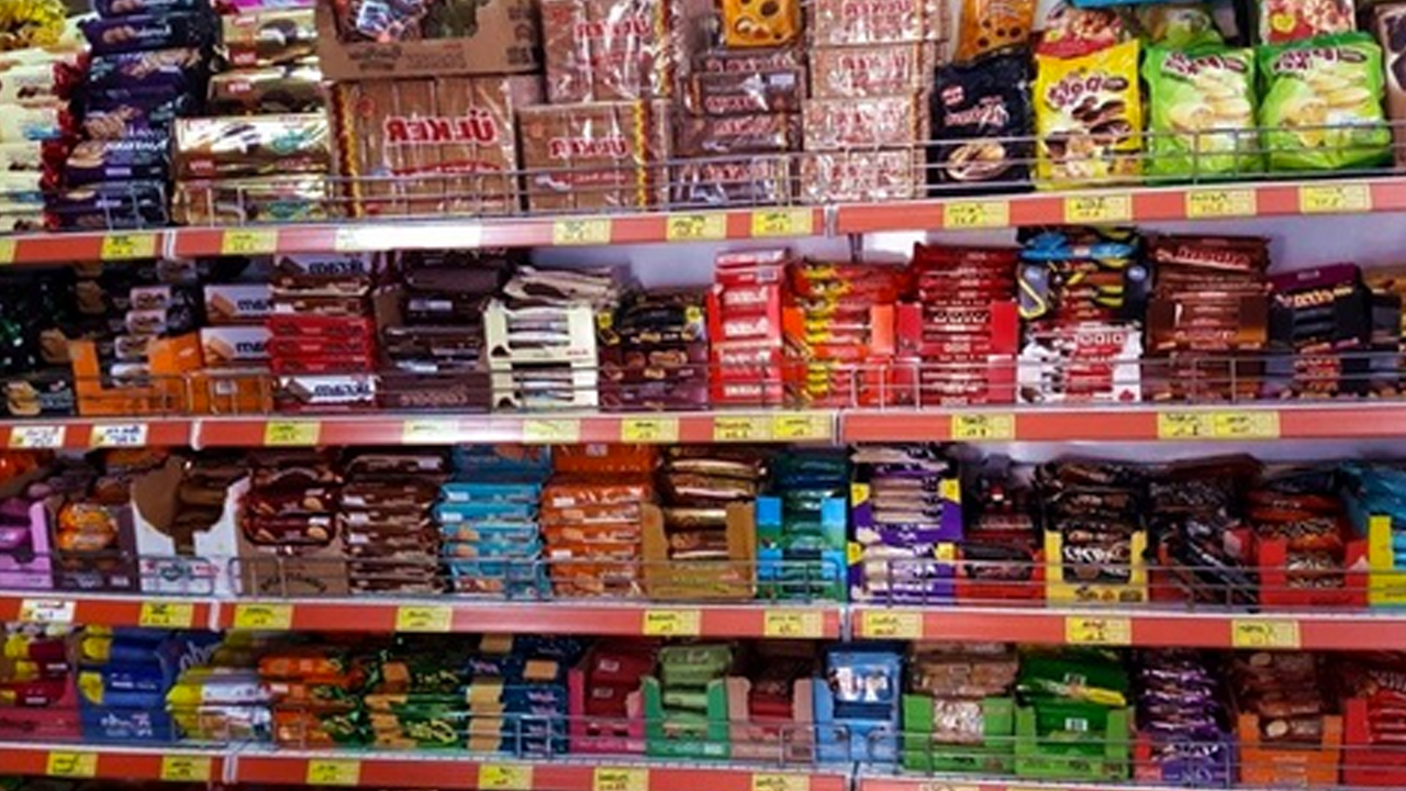 Foto - Ülker’e büyük saygısızlık! Ülker, raflardan ürünlerinin kaldırılmasına böyle tepki gösterdi…