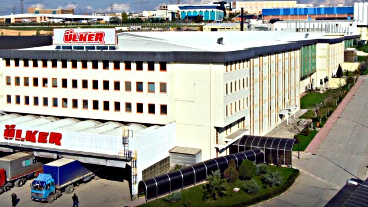Ülker’e büyük saygısızlık! Ülker, raflardan ürünlerinin kaldırılmasına böyle tepki gösterdi…