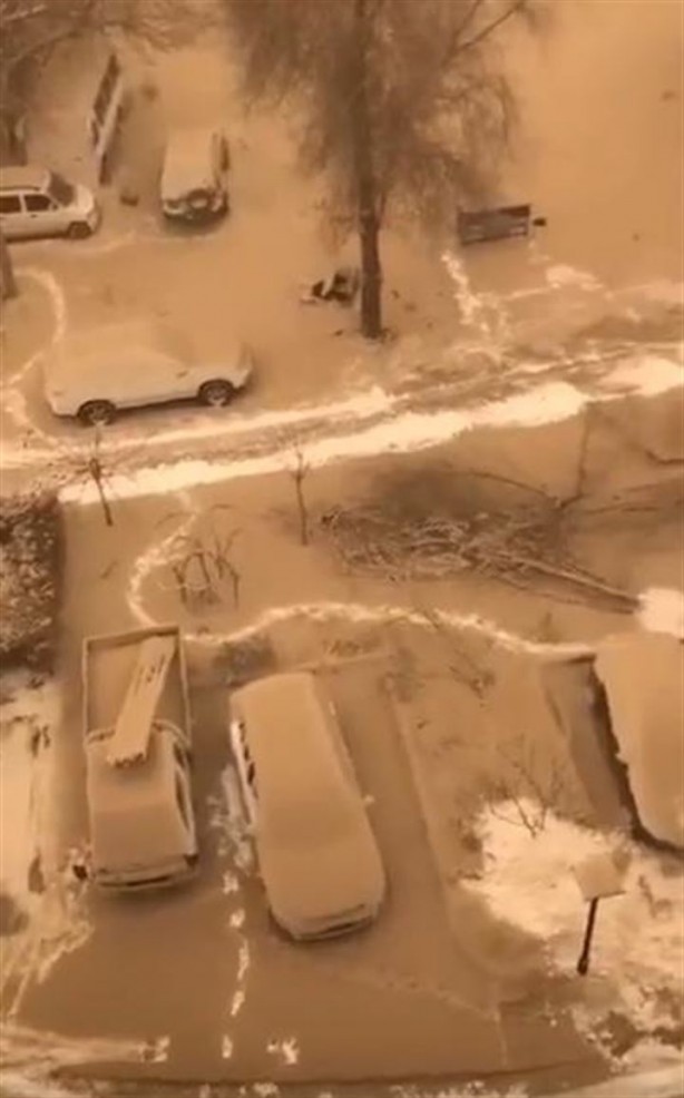 Foto - Ülkeye sarı kar yağdı