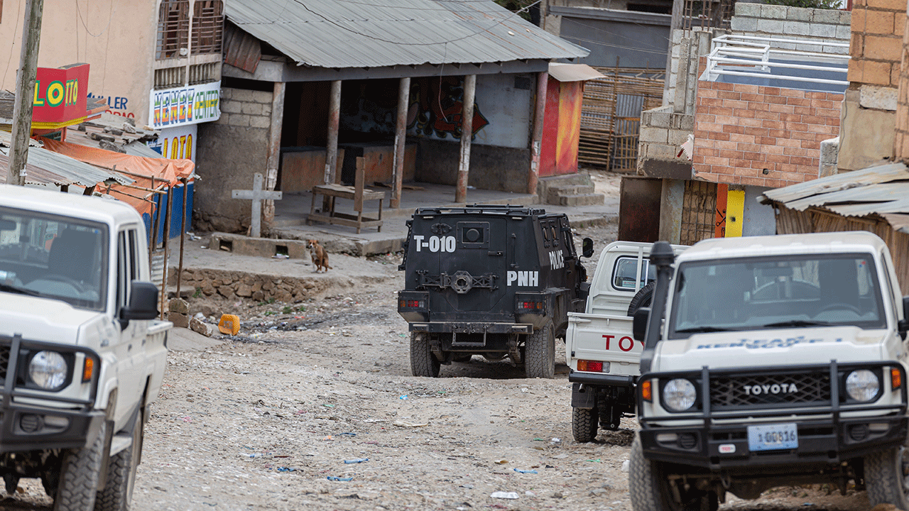 Foto - Ülkeyi sarsan çete savaşı! 50'den fazla ölü var