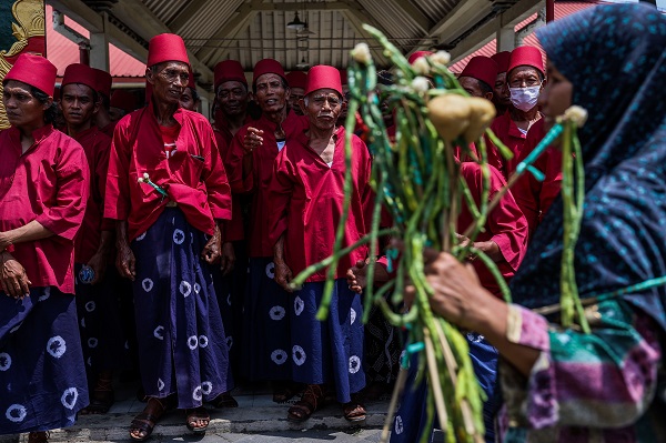 Foto - Ulu Cami doldu taştı! Bakın Endonezya’da bayram nasıl kutlanıyor