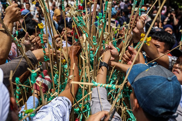 Foto - Ulu Cami doldu taştı! Bakın Endonezya’da bayram nasıl kutlanıyor