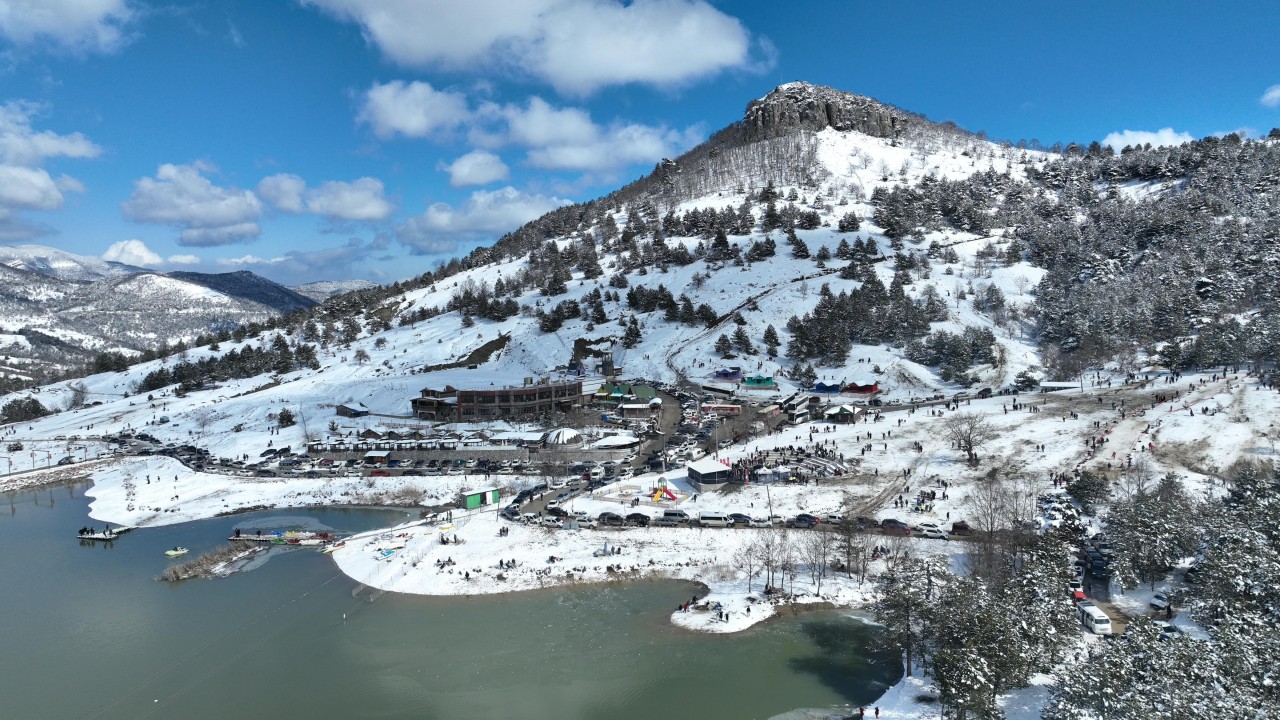 Uludağ dolunca rotayı oraya çevirdiler: Kar Festivalinde Unutulmaz Anlar!