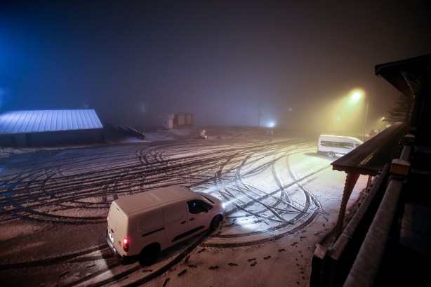 Foto - Uludağ'da kar yağışı başladı!