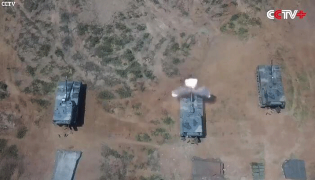 Foto - Uluslararası ajanslar "dünya savaşı kapıda" dedi! Çin'den 3 dakika boyunca füze yağmuru