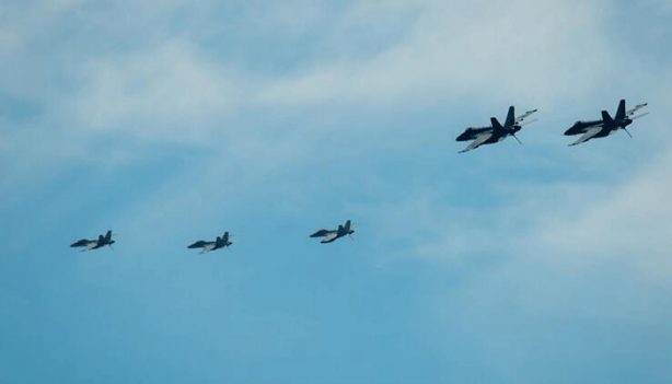 Foto - Uluslararası ajanslar "dünya savaşı kapıda" dedi! Çin'den 3 dakika boyunca füze yağmuru