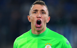 Foto - Ümit Davala’nın sözleri Galatasaray’ı salladı! Muslera için olay iddia! Sen neymişsin be Fernando!