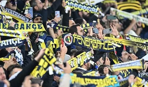 Foto - Ümit Özat, Okan Buruk'a derbide olacakları açıkladı! "50 bin kişi sana bunu yapacak"