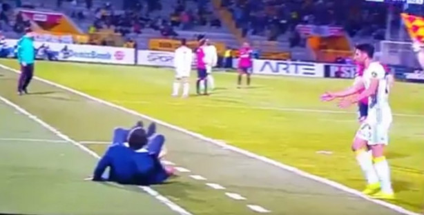 Foto - Ümit Özat talihsizlik yaşadı