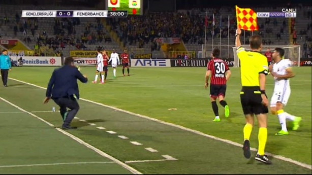 Foto - Ümit Özat talihsizlik yaşadı