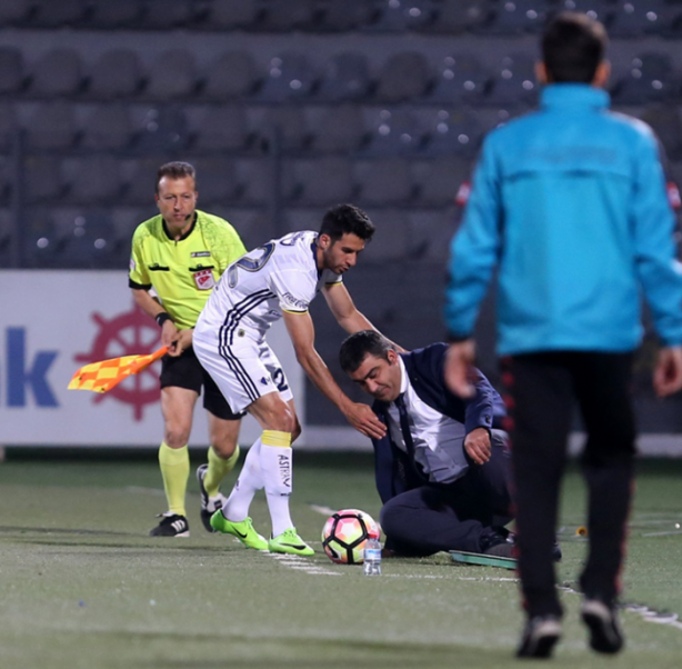 Foto - Ümit Özat talihsizlik yaşadı