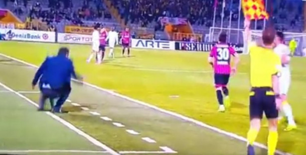 Foto - Ümit Özat talihsizlik yaşadı