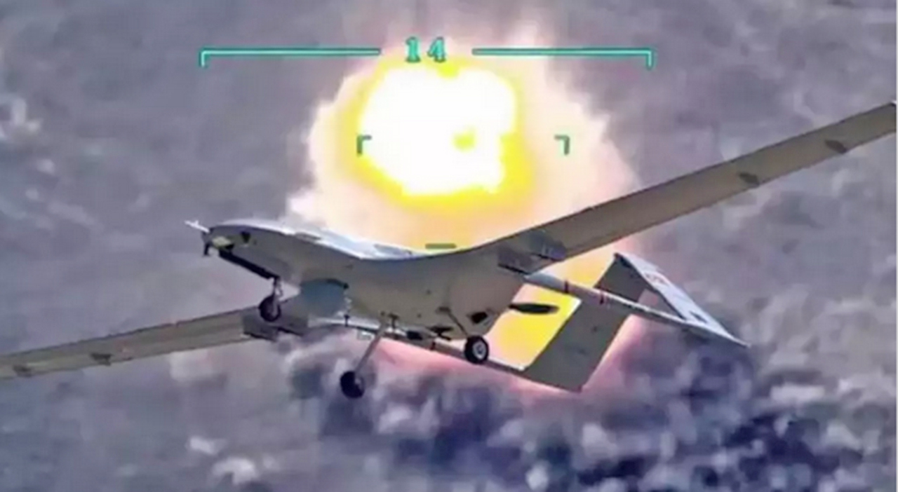 Foto - Ümit Özdağ paparaziliğe soyundu