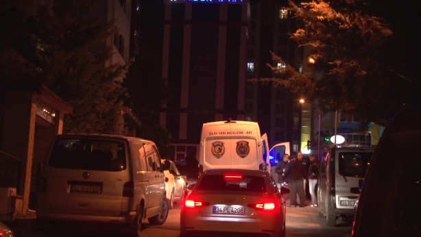 Foto - Ümraniye'de evde ölü bulunan anne ve 3 yaşındaki oğlu defnedildi