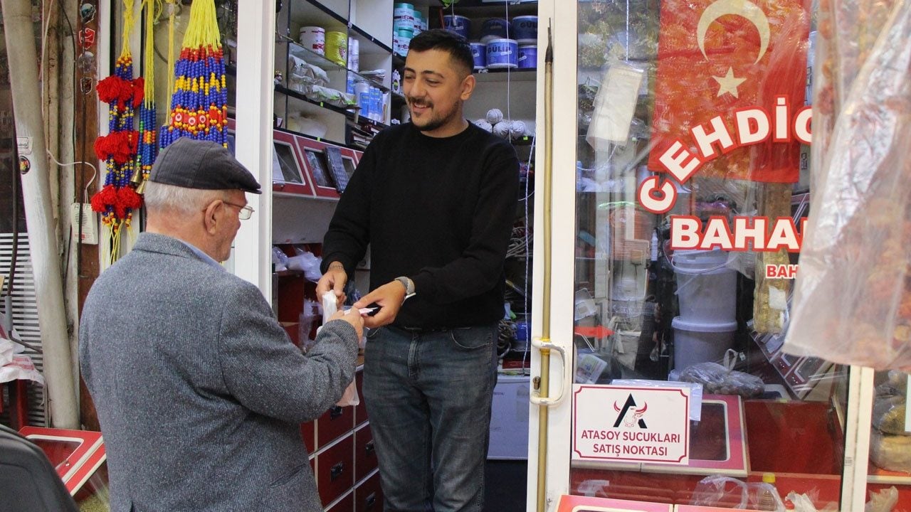 Foto - Umreye giden genç anılarını paylaştı! "Türk’üm deyince akan sular duruyor"