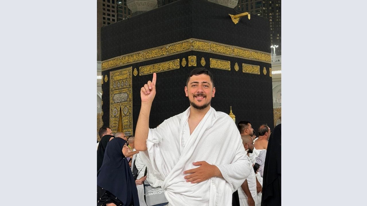 Foto - Umreye giden genç anılarını paylaştı! "Türk’üm deyince akan sular duruyor"