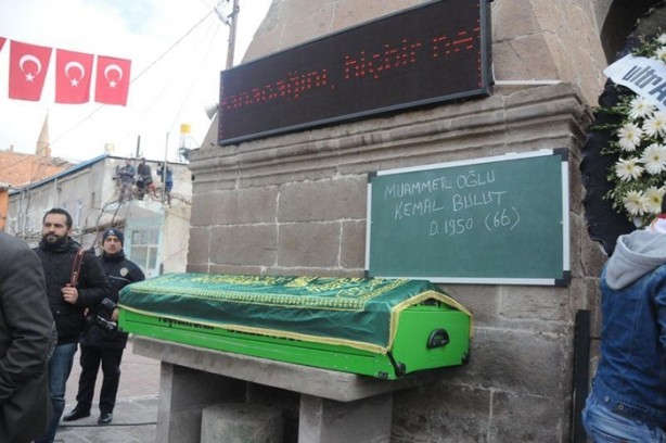 Foto - Umut Bulut'u yalnız bırakmadılar